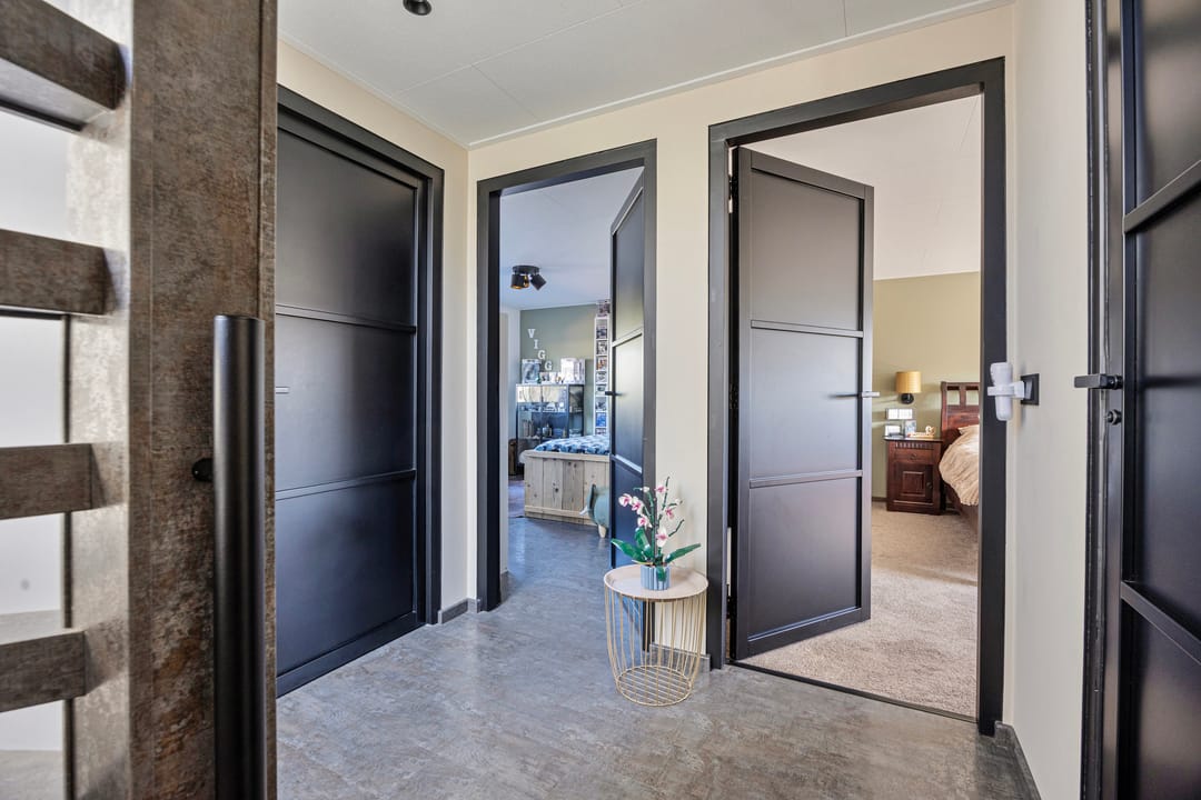 Foto 23 van Valkenierstraat 189