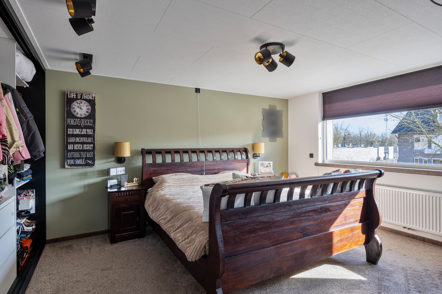 Foto 25 van Valkenierstraat 189