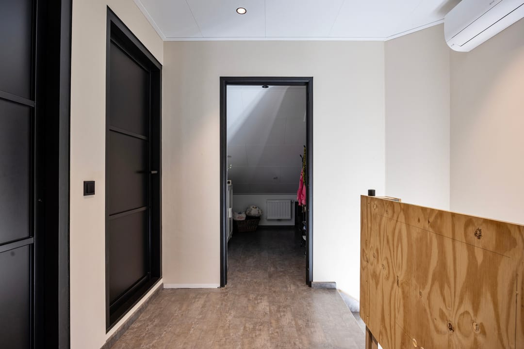 Foto 37 van Valkenierstraat 189