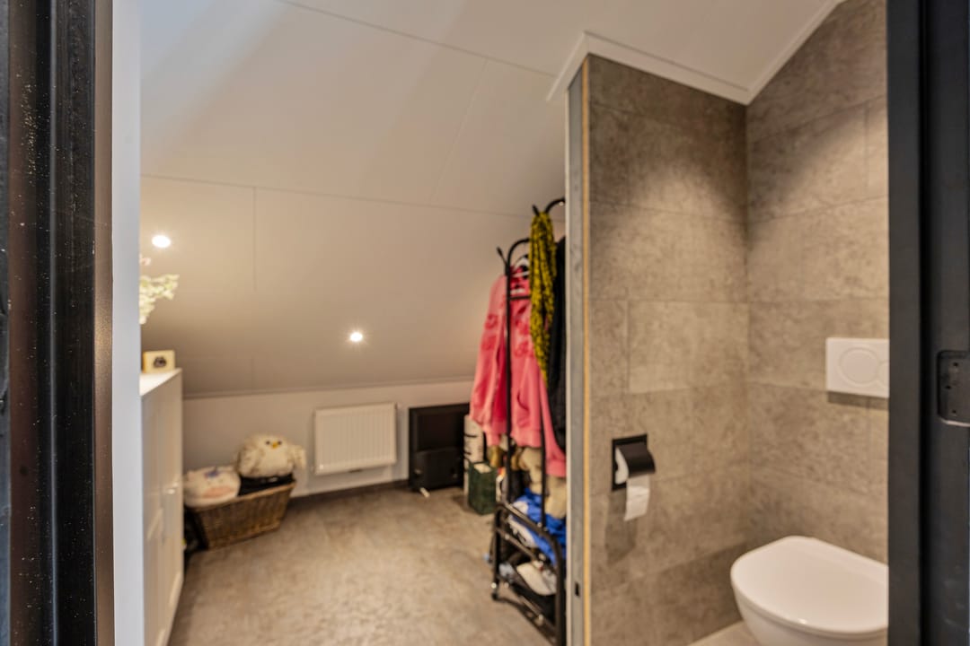 Foto 41 van Valkenierstraat 189