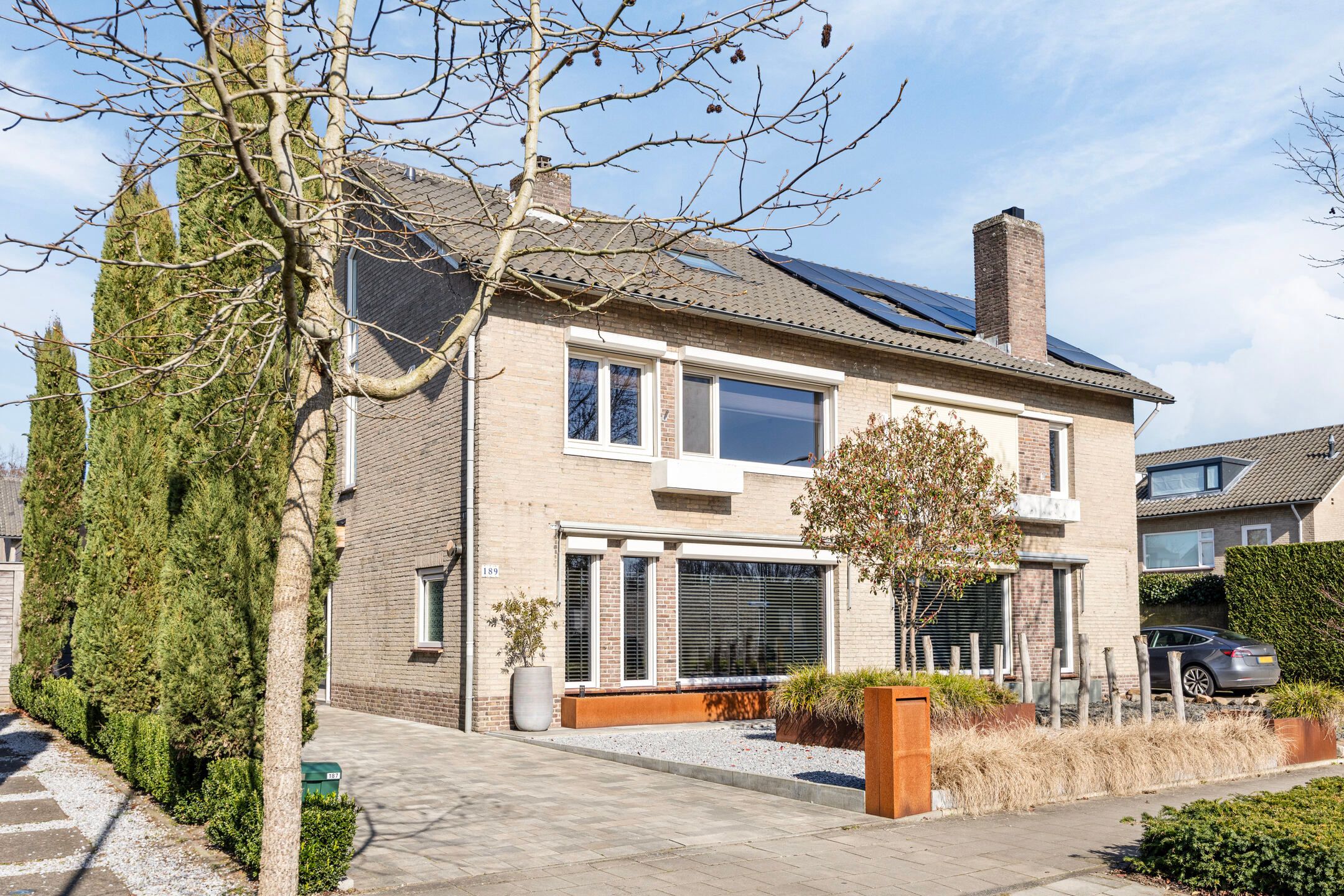 Foto 42 van Valkenierstraat 189