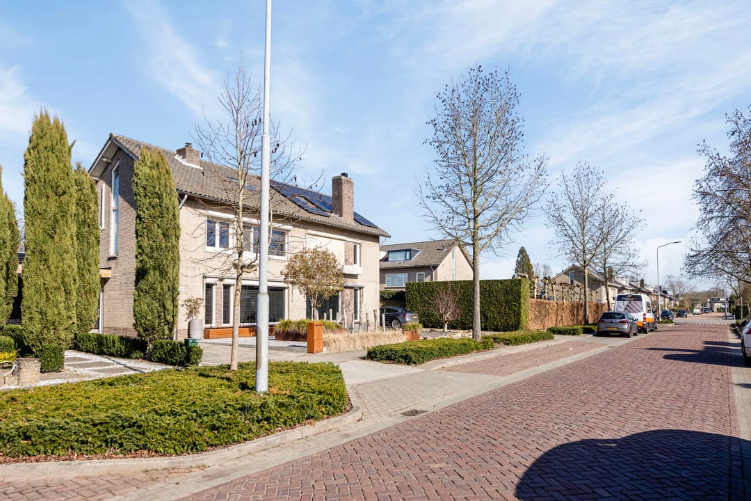 Foto 52 van Valkenierstraat 189