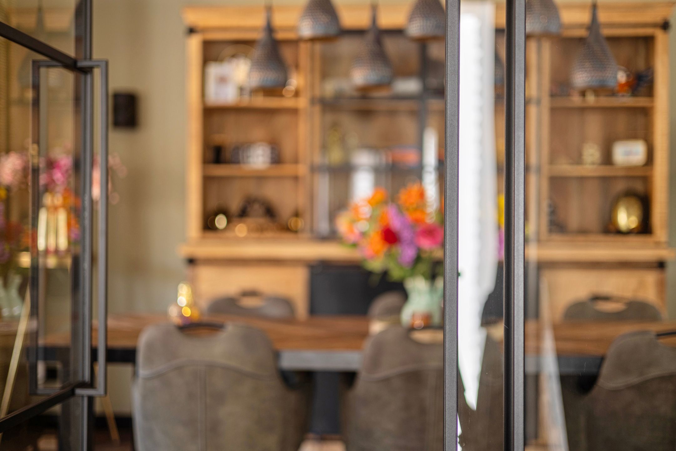 Foto 12 van Valkenierstraat 189