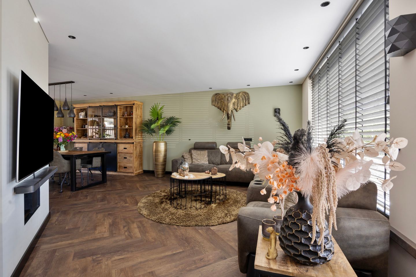 Foto 10 van Valkenierstraat 189