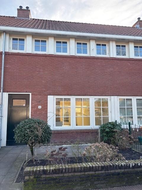 Foto 2 van S. Hoogewerffstraat 10