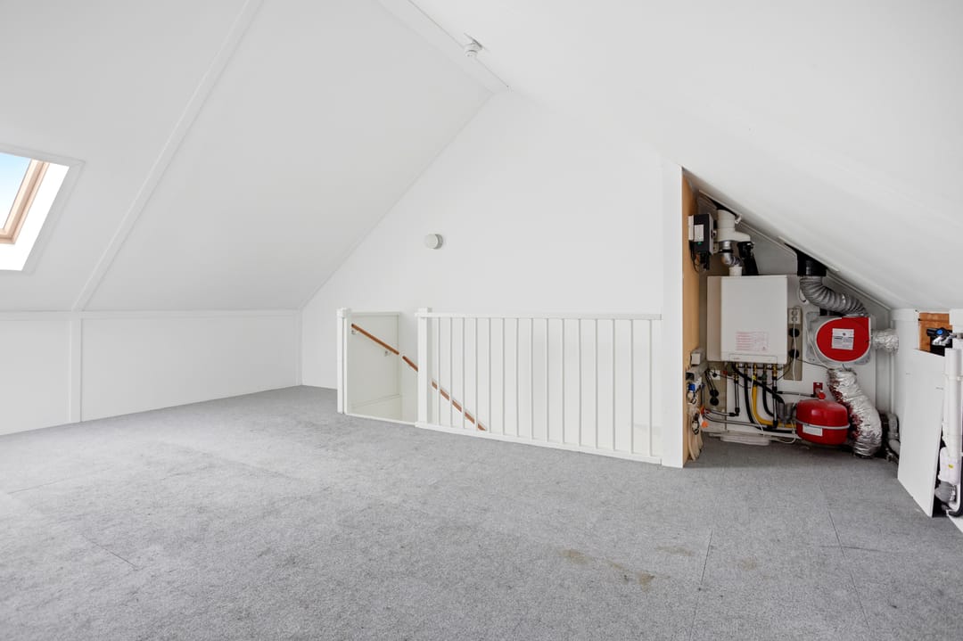 Modern Energy-Efficient Townhouse with Solar Panels in Venlo — 37