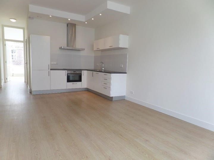 Photo 4 of Frederik Hendriklaan 240