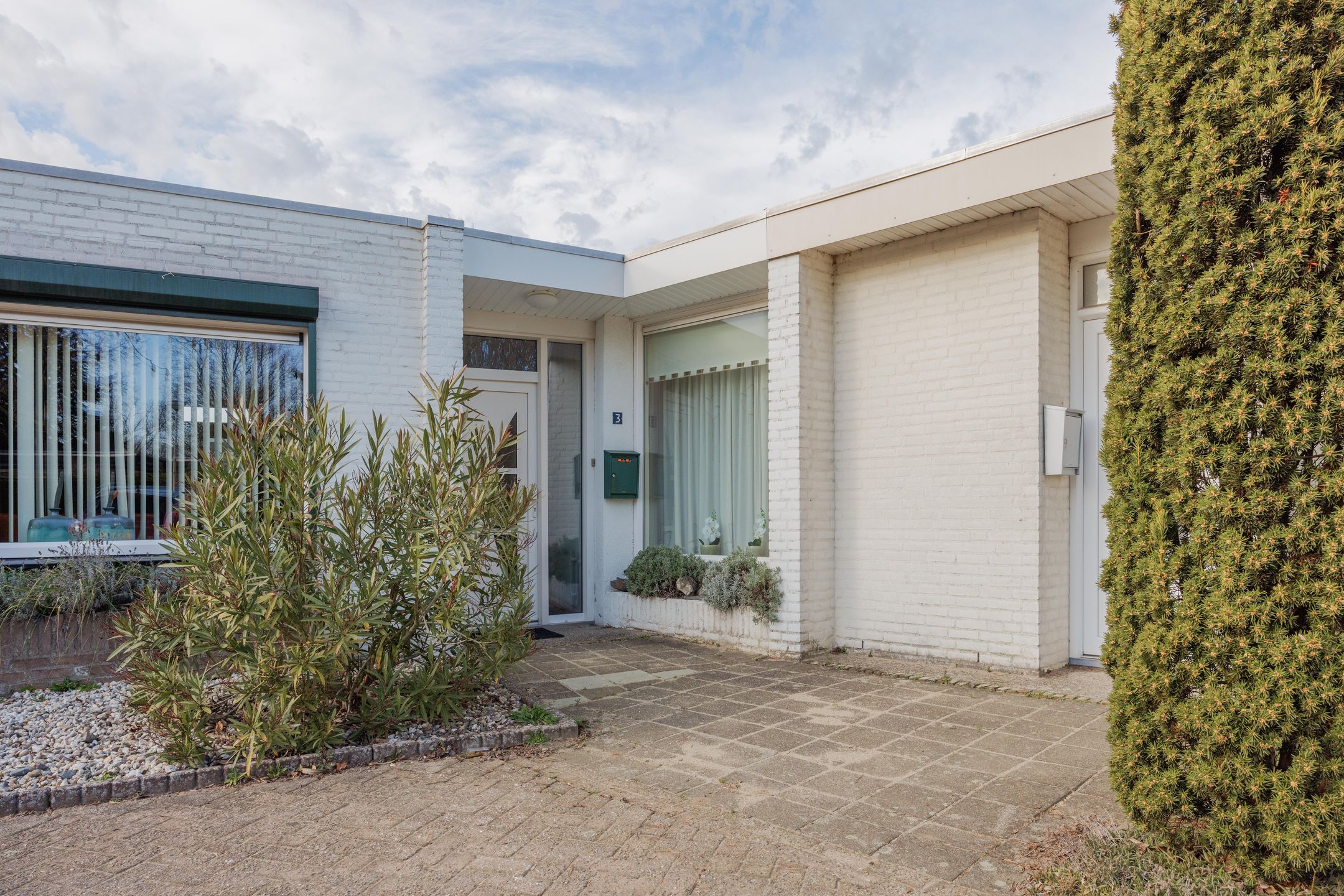 Buying a house in The Netherlands., Mezenhof 3