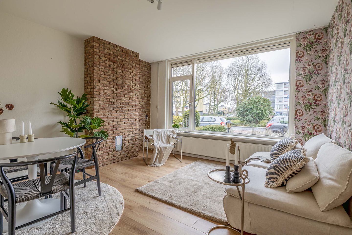 Foto 10 van Warmoeziersstraat 37