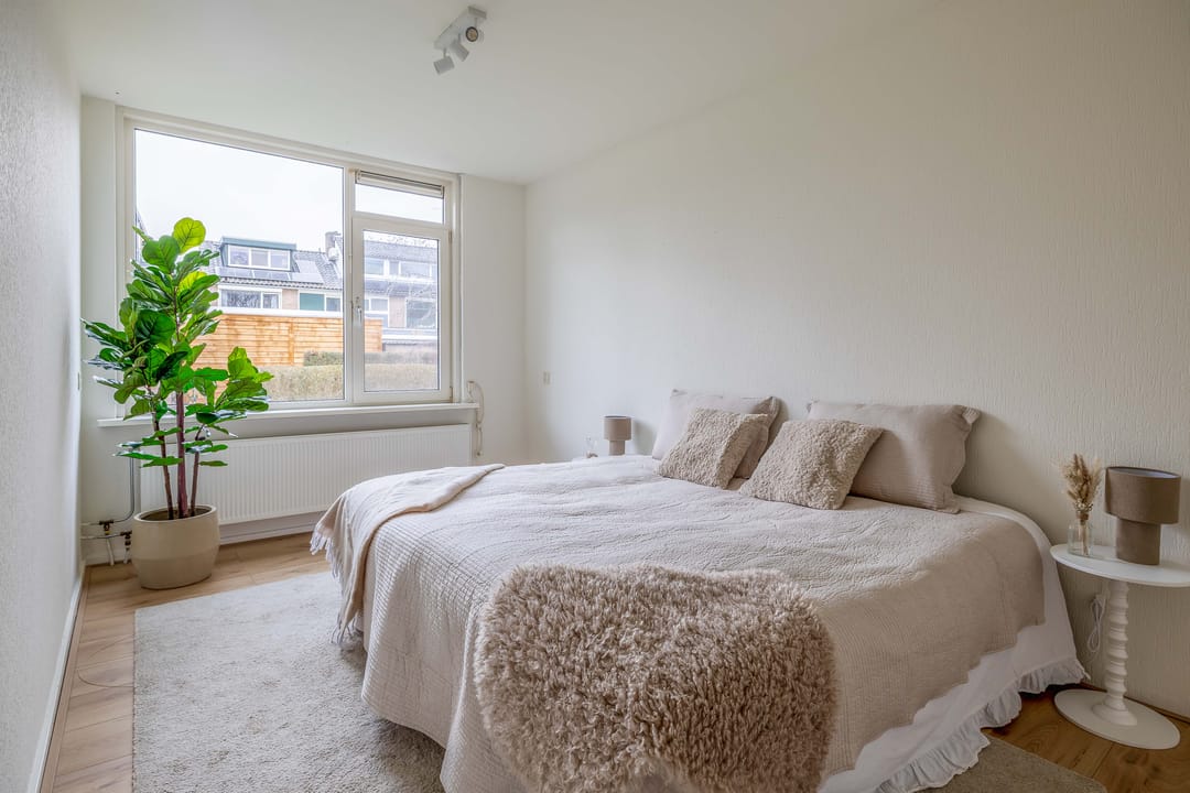 Foto 16 van Warmoeziersstraat 37