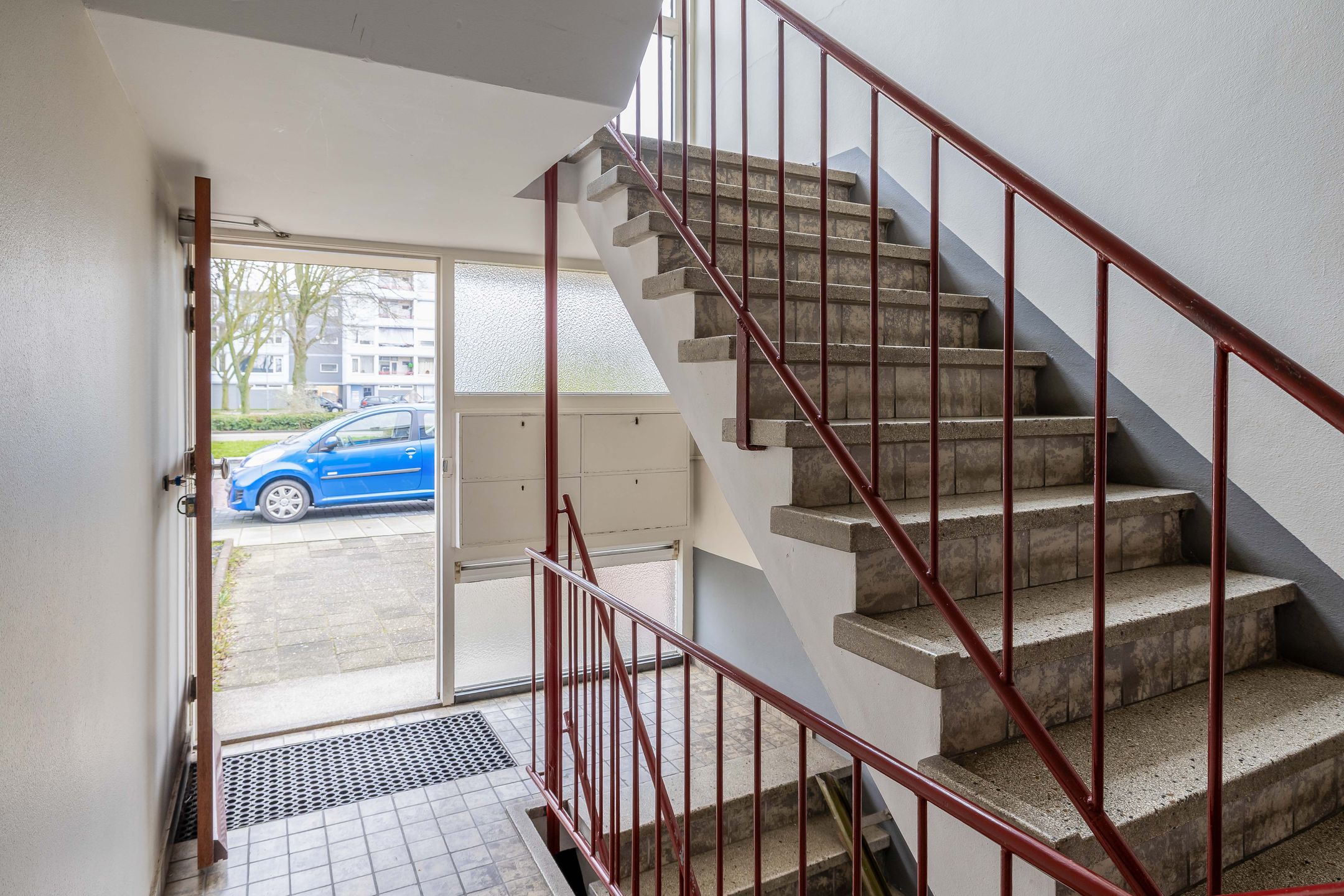 Foto 6 van Warmoeziersstraat 31