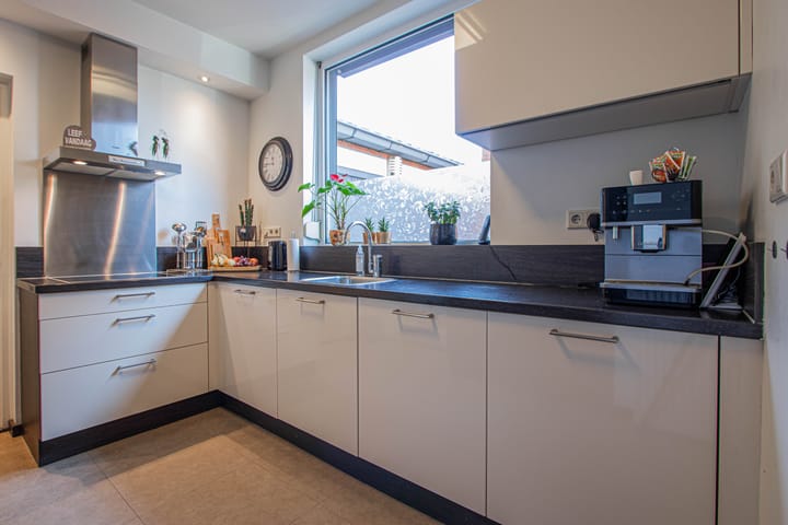 Foto 5 van van Loonstraat 14