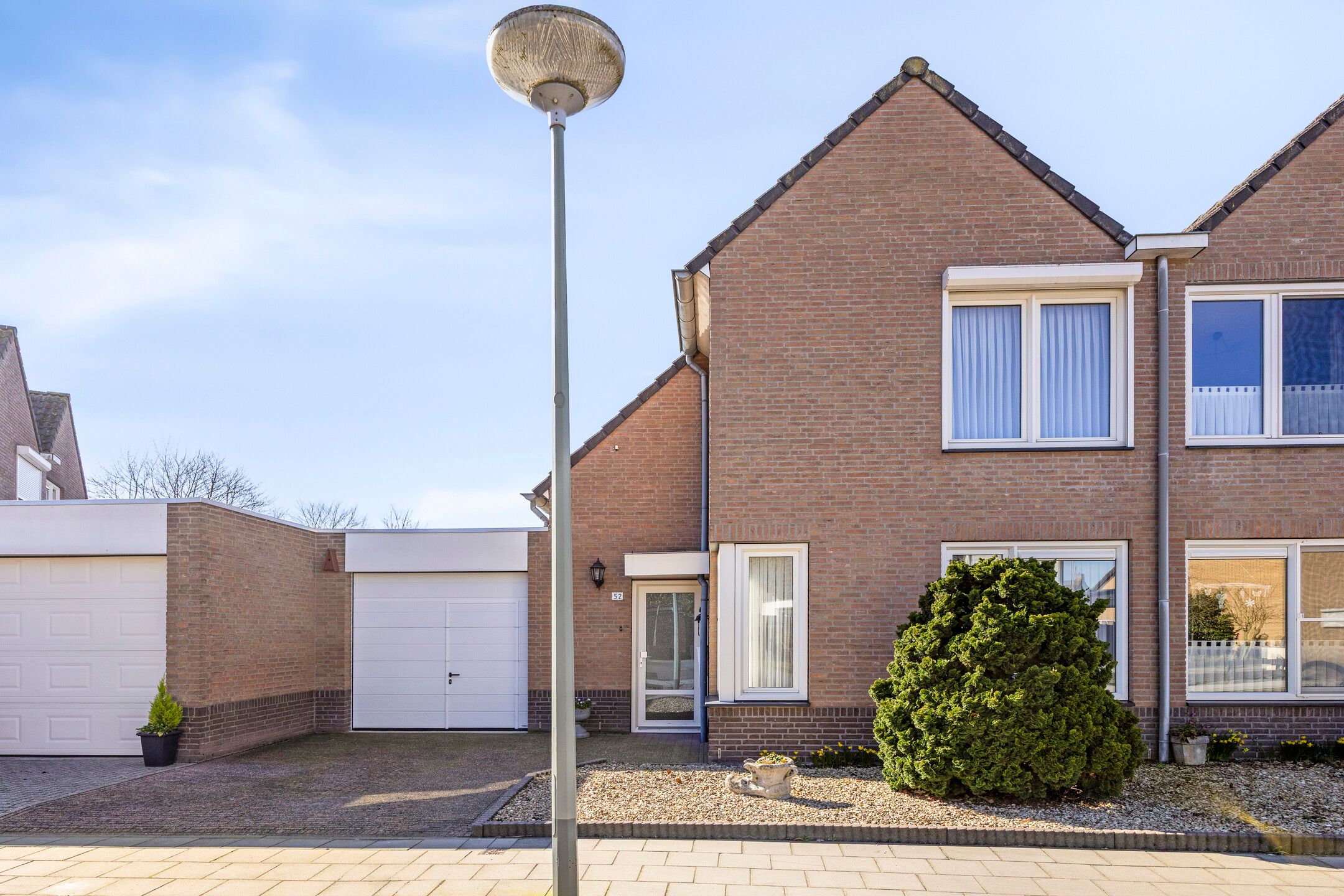 Buying a house in The Netherlands., Hagelkruisweg 52