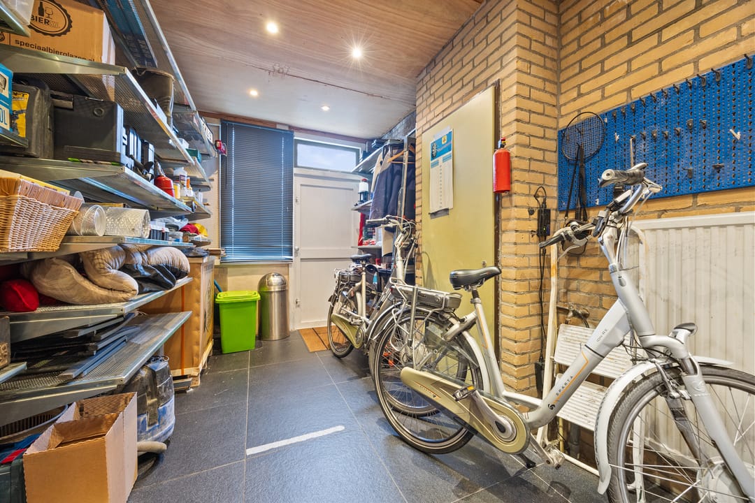 Photo 13 of Bizetlaan 6