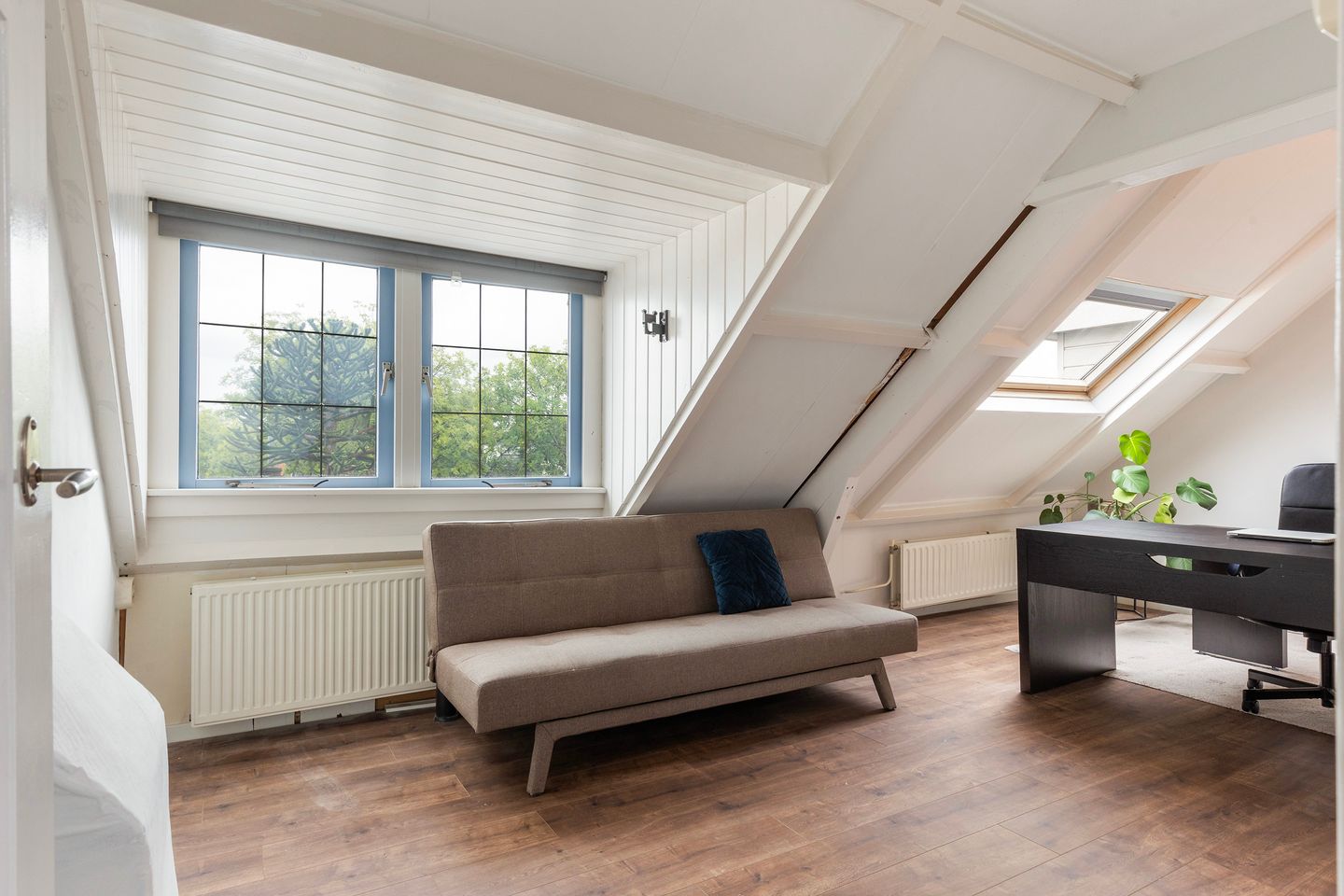 Modern Characteristic Home in Welgelegen, Apeldoorn — 25