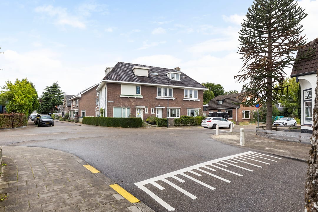 Modern Characteristic Home in Welgelegen, Apeldoorn — 31