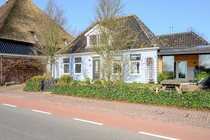 Oostwouder Dorpsstraat 43