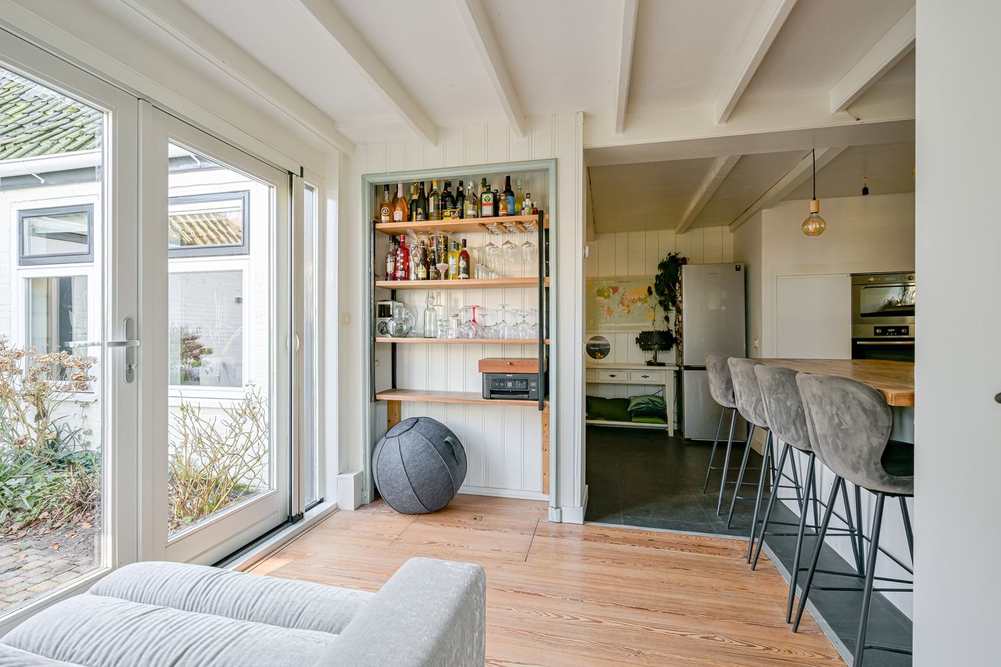 Foto 19 van Oostwouder Dorpsstraat 43