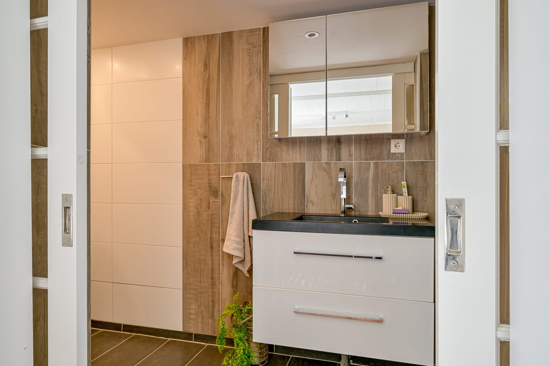 Foto 28 van Oostwouder Dorpsstraat 43