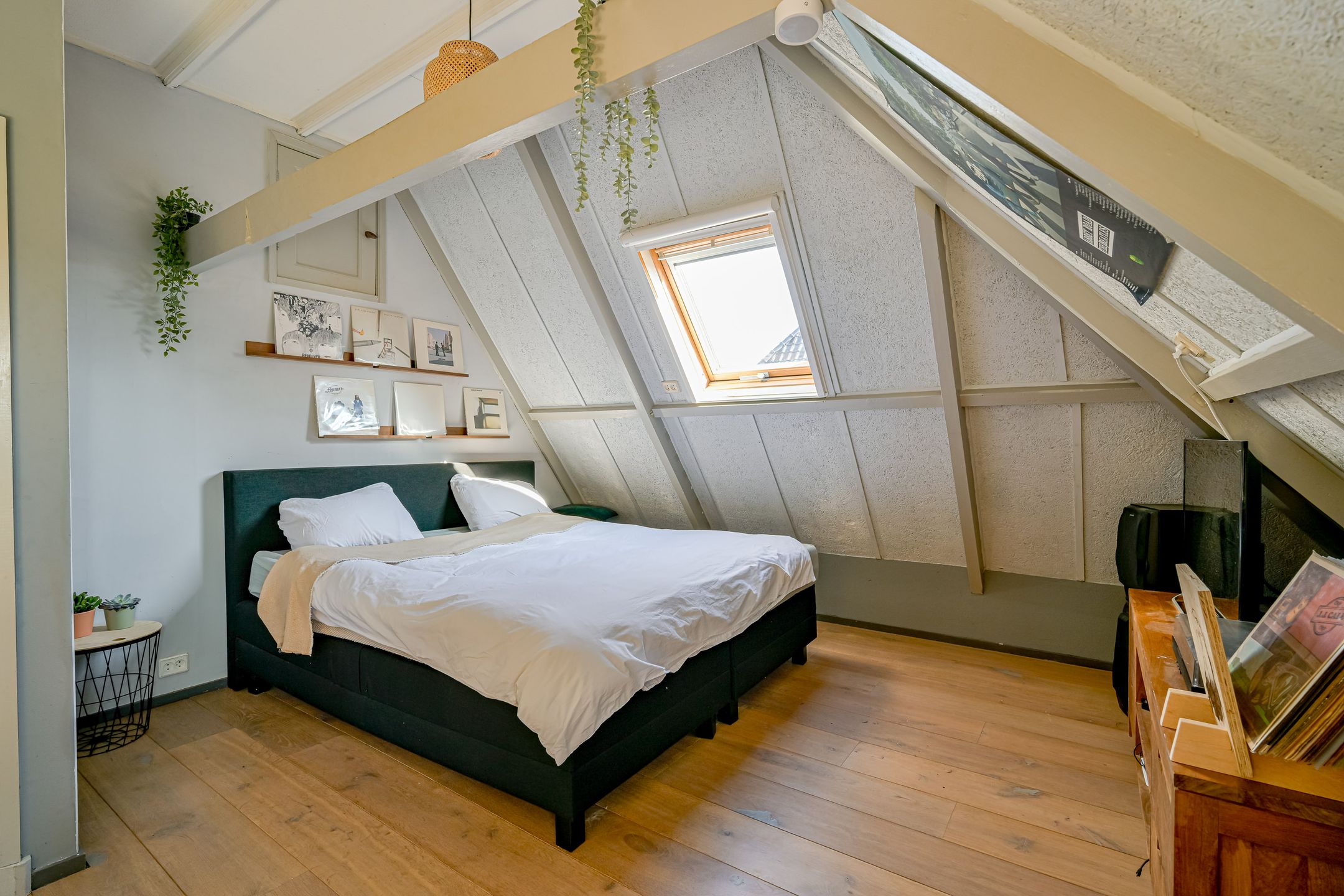 Foto 33 van Oostwouder Dorpsstraat 43