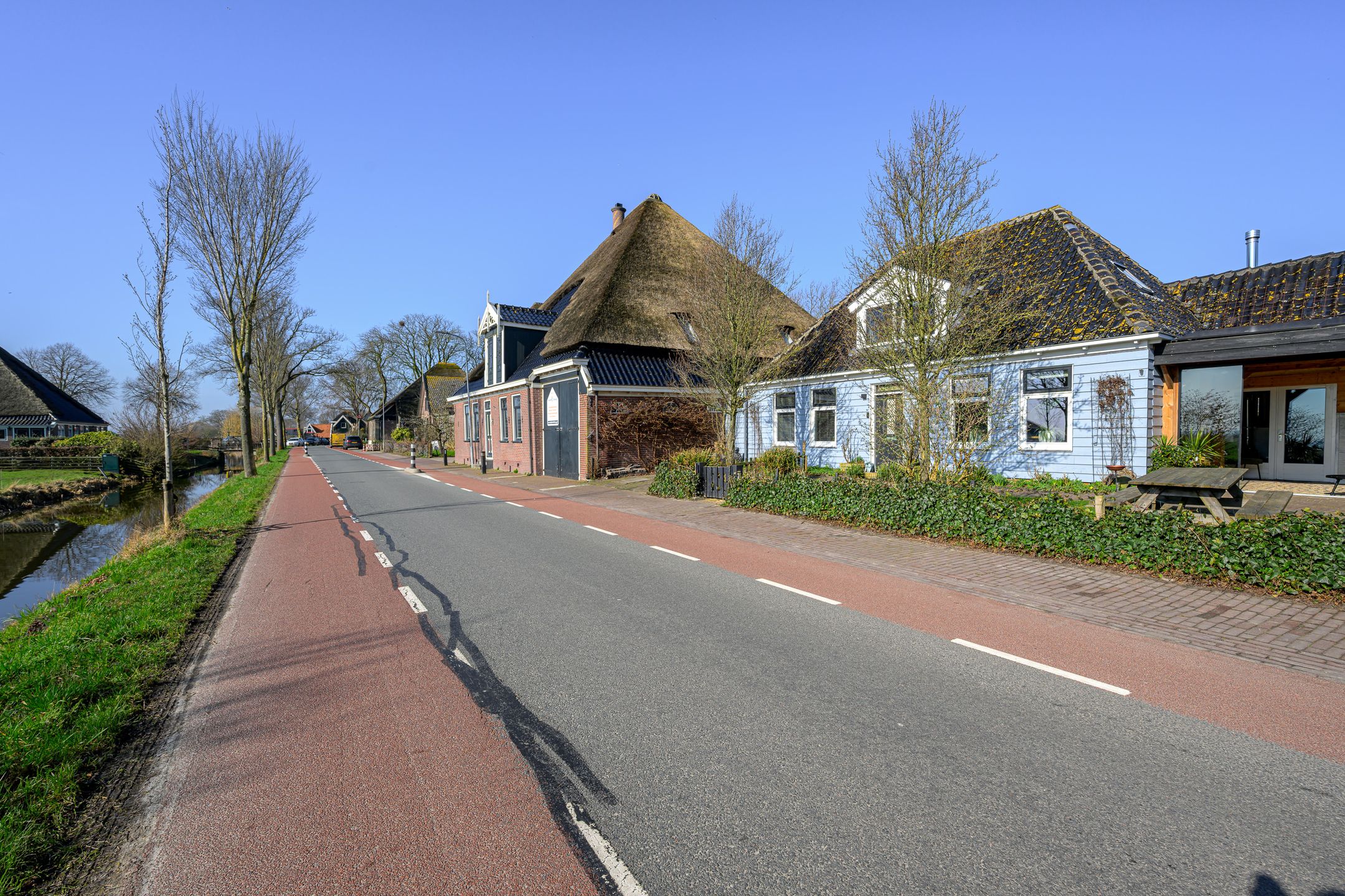 Foto 51 van Oostwouder Dorpsstraat 43