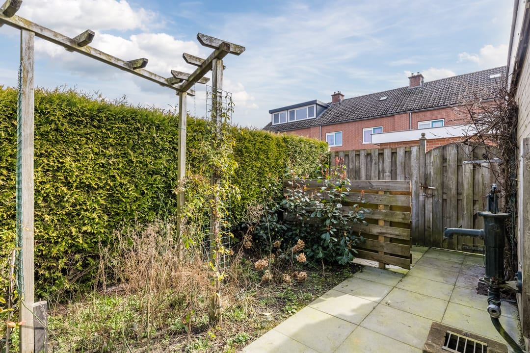 Photo 38 of Goudenregenstraat 33