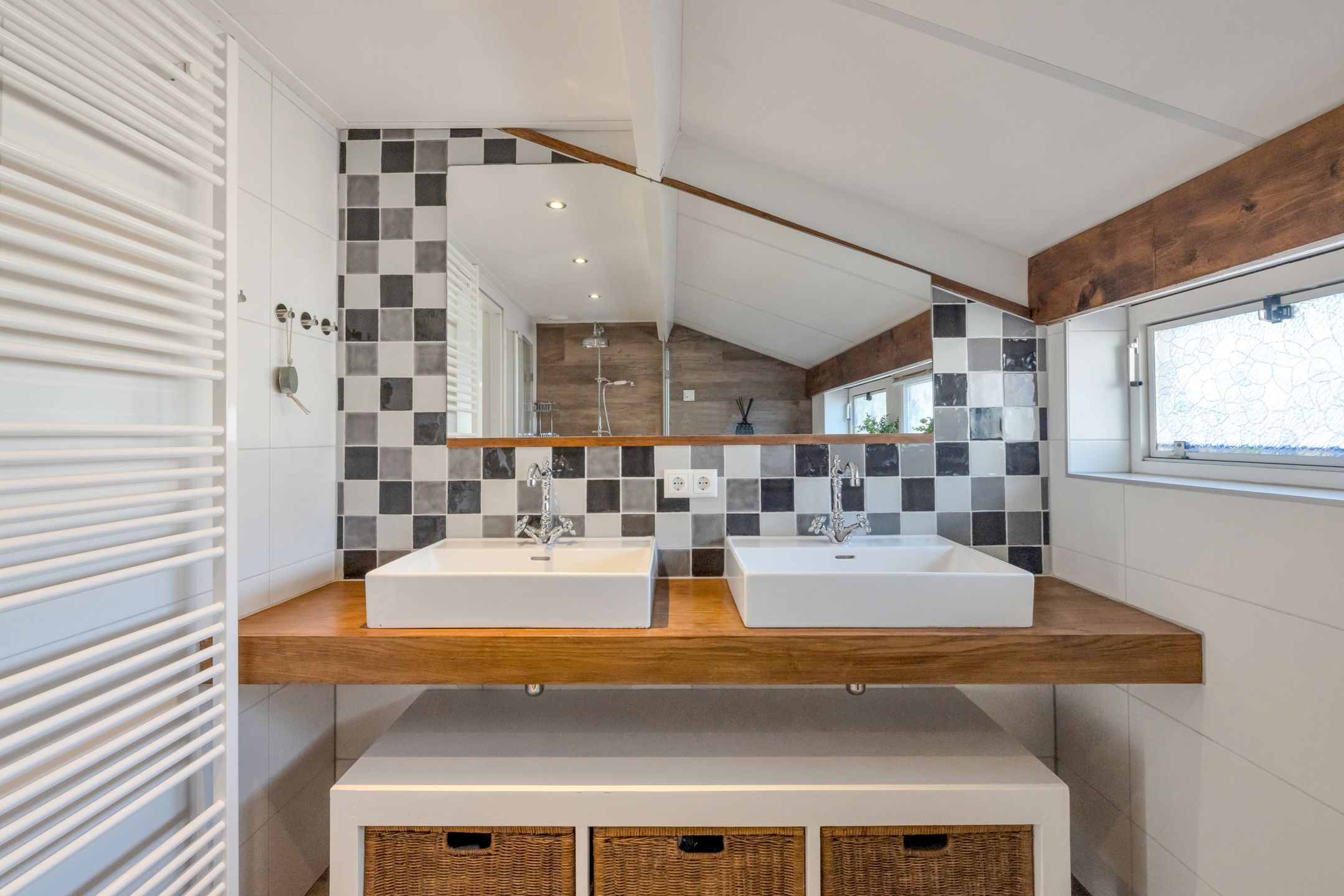 Foto 27 van Oosterstraat 42