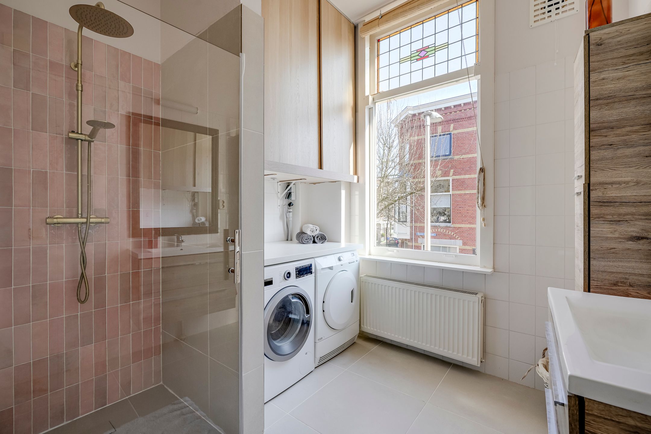 Foto 33 van Douwes Dekkerstraat 34