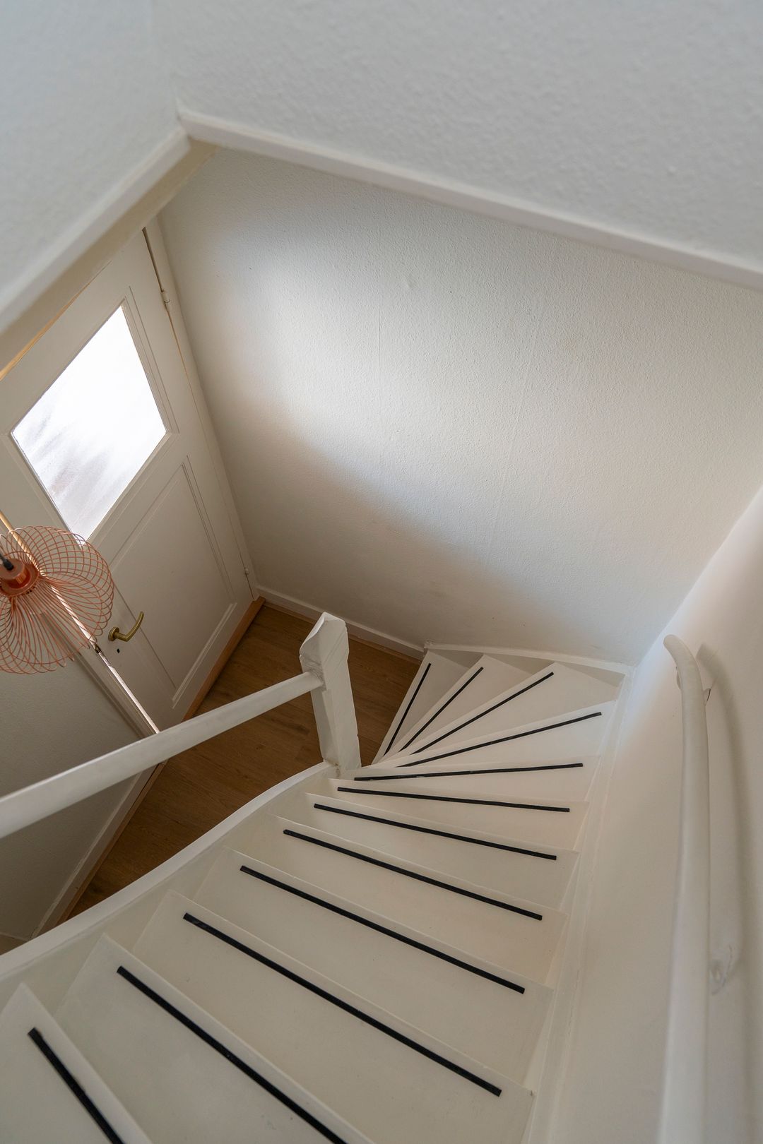 Foto 37 van Douwes Dekkerstraat 34