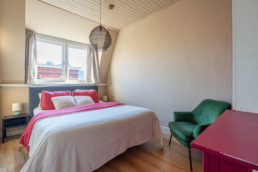 Foto 38 van Douwes Dekkerstraat 34