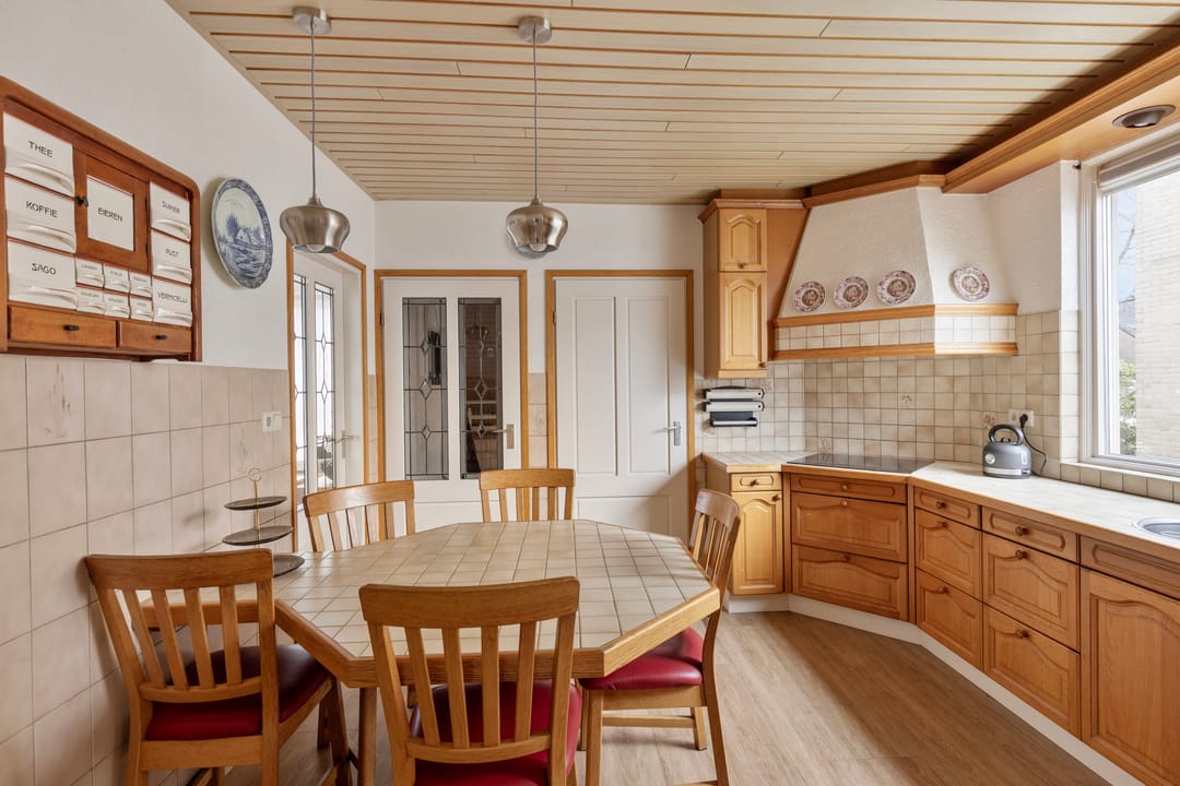 Foto 11 van Julianastraat 15