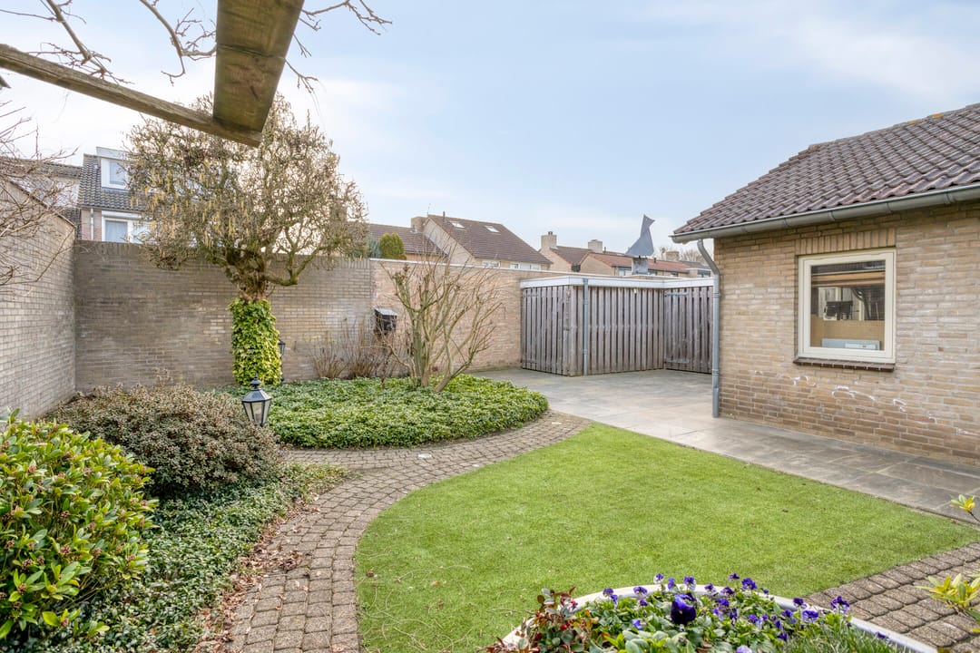 Foto 32 van Julianastraat 15