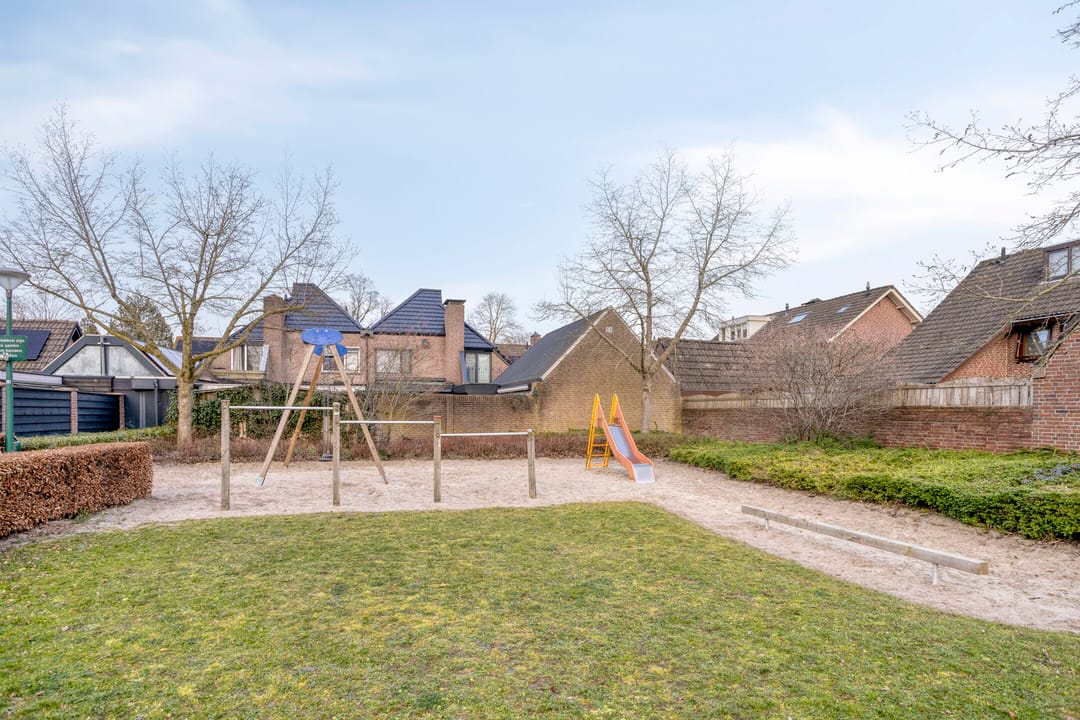 Foto 37 van Julianastraat 15