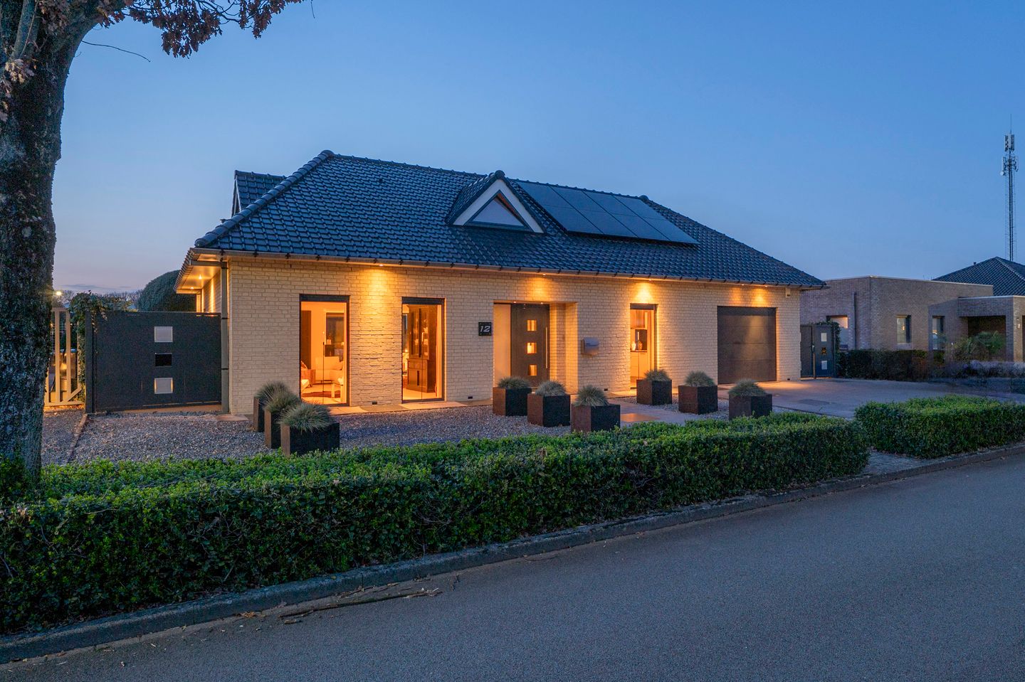 Bekijk foto 1 van Doctor Schaepmanlaan 12