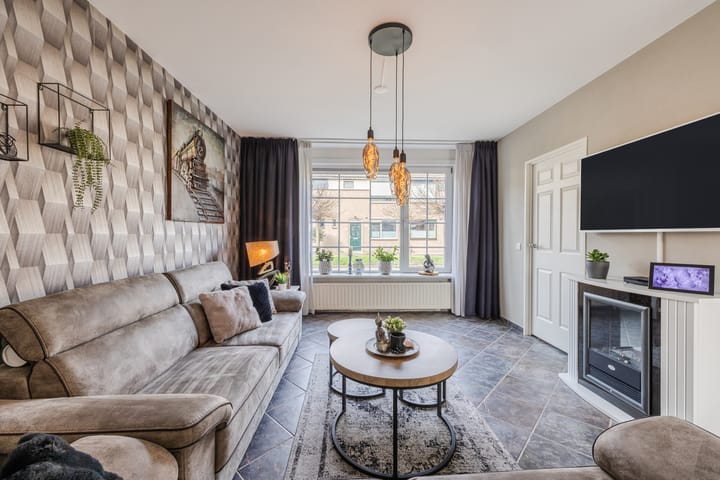 Photo 3 of Komeet 23