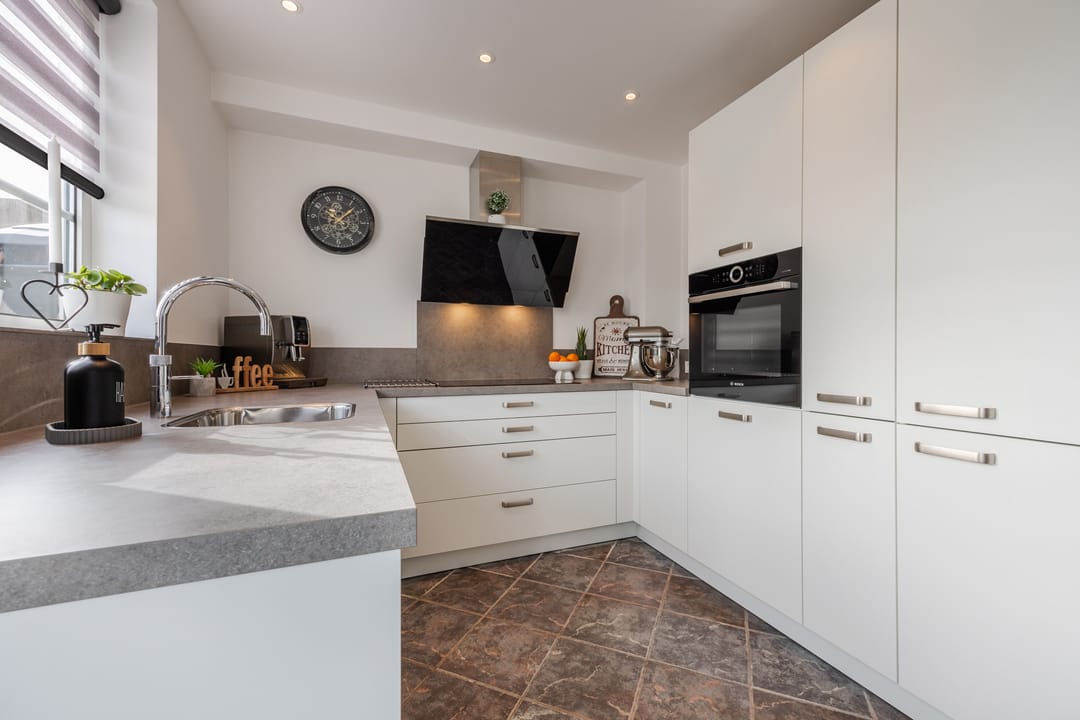 Photo 7 of Komeet 23