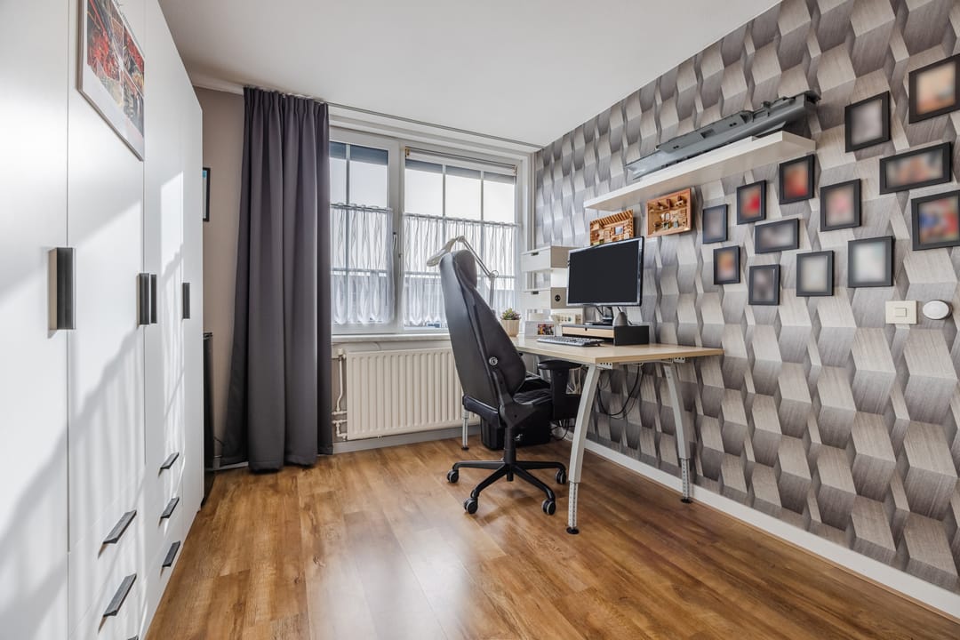 Photo 16 of Komeet 23