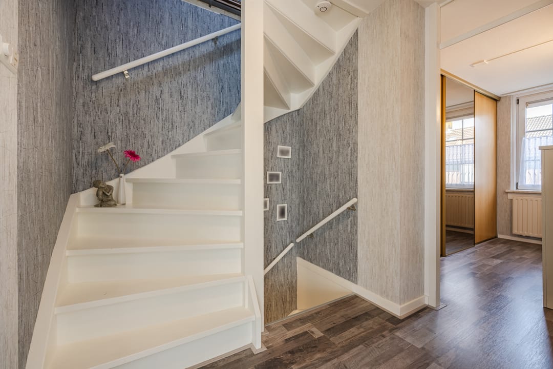 Photo 23 of Komeet 23