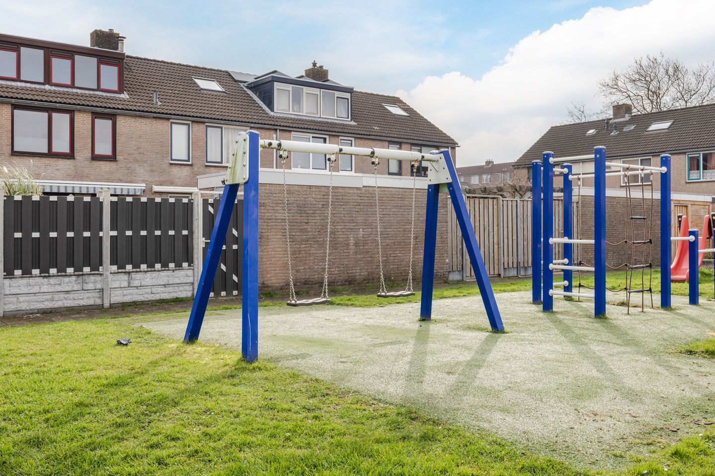 Photo 34 of Komeet 23