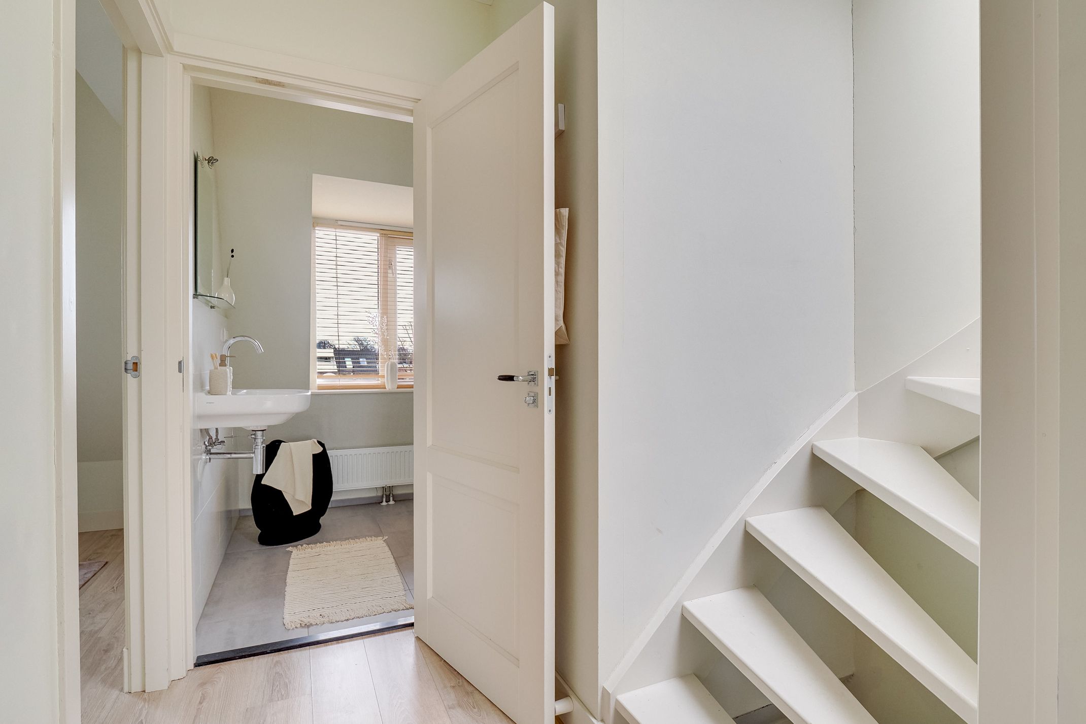 Top floor apartment with city views in Utrecht Vogelenbuurt — 16