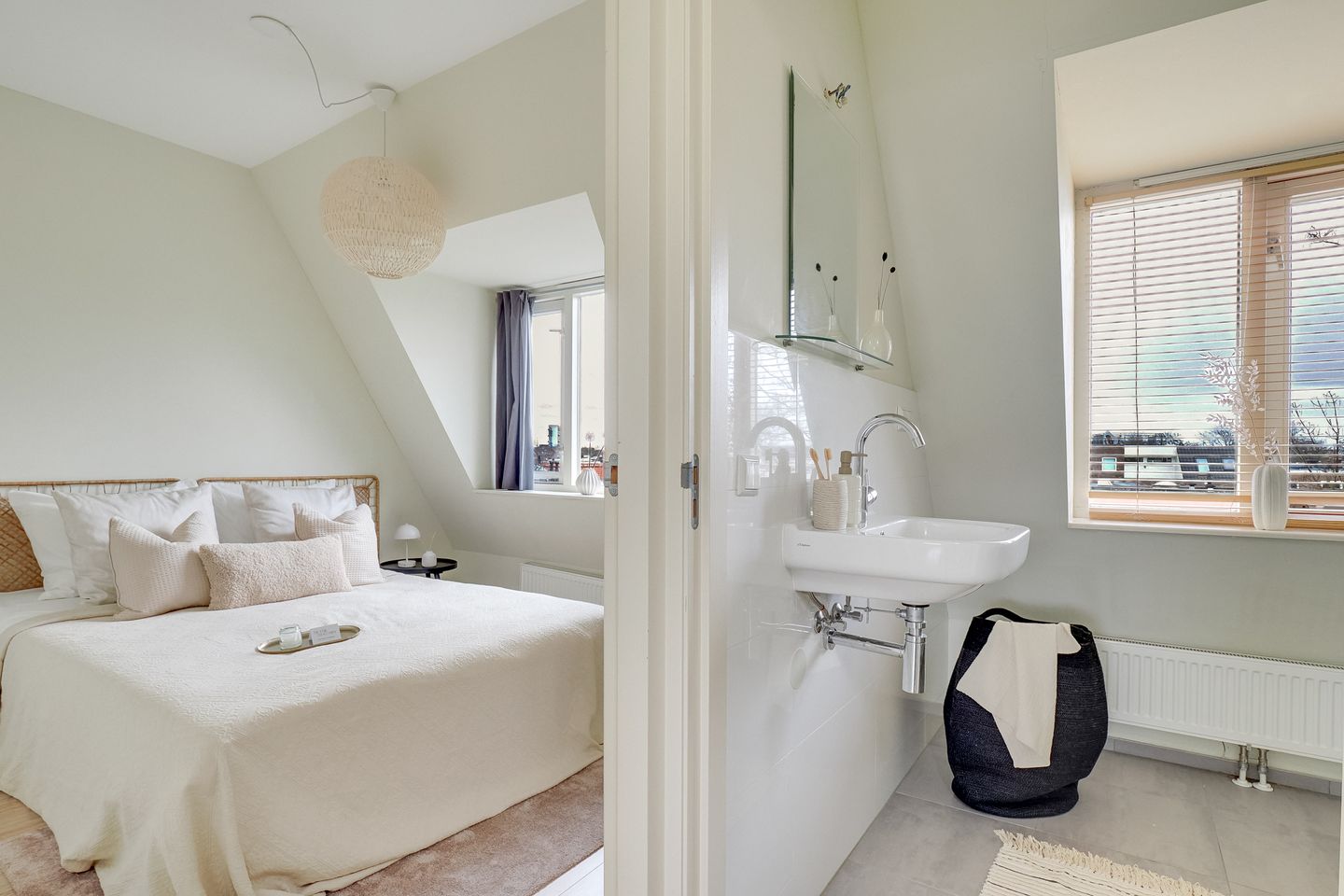 Top floor apartment with city views in Utrecht Vogelenbuurt — 20