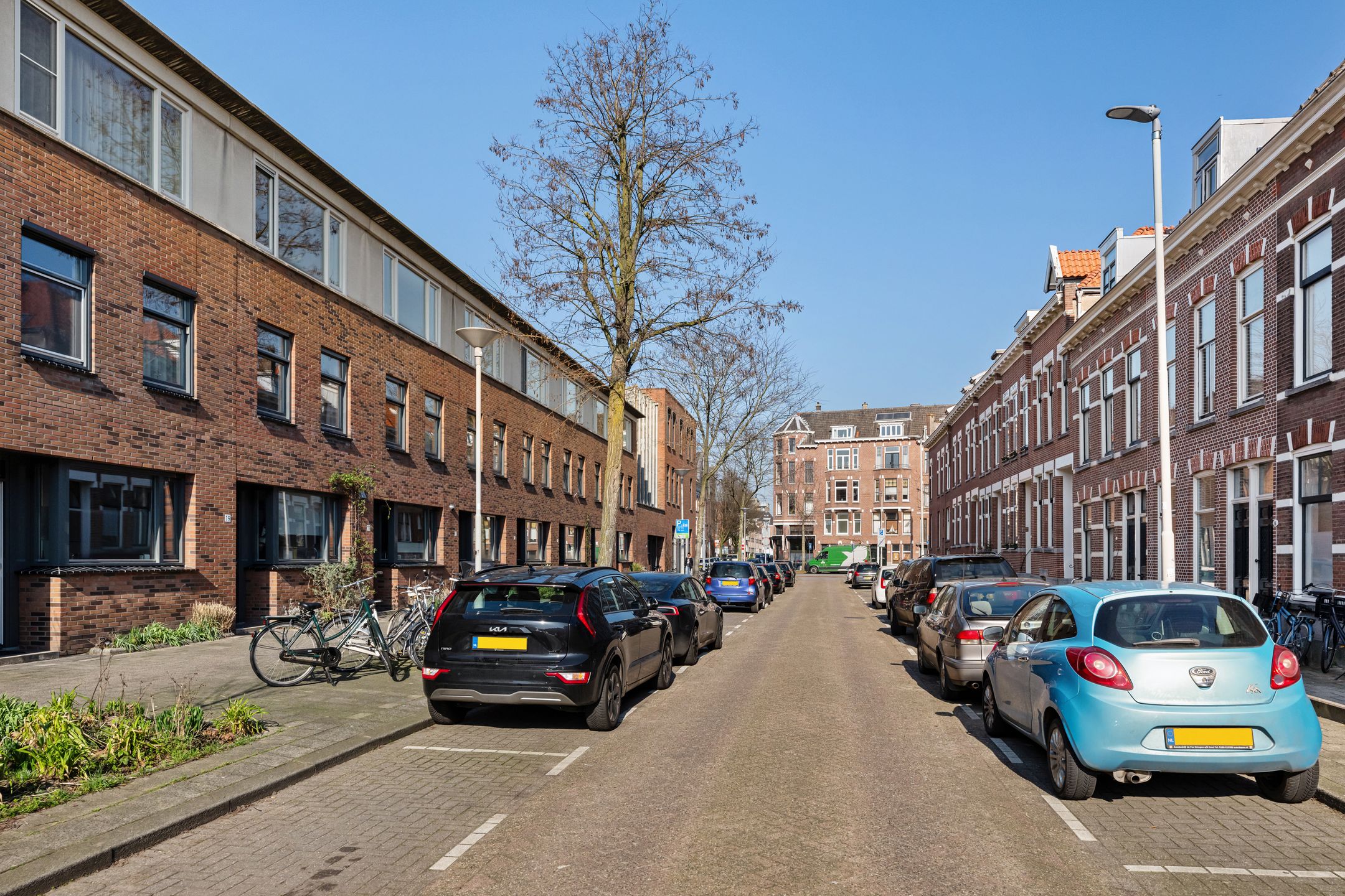 Photo 3 of Noordeinde 19
