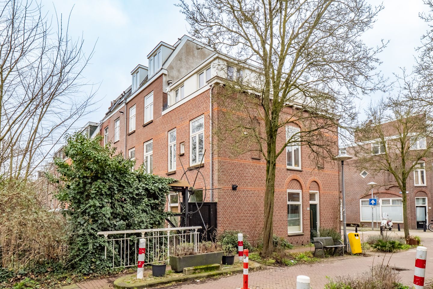 Top floor apartment with city views in Utrecht Vogelenbuurt — 26