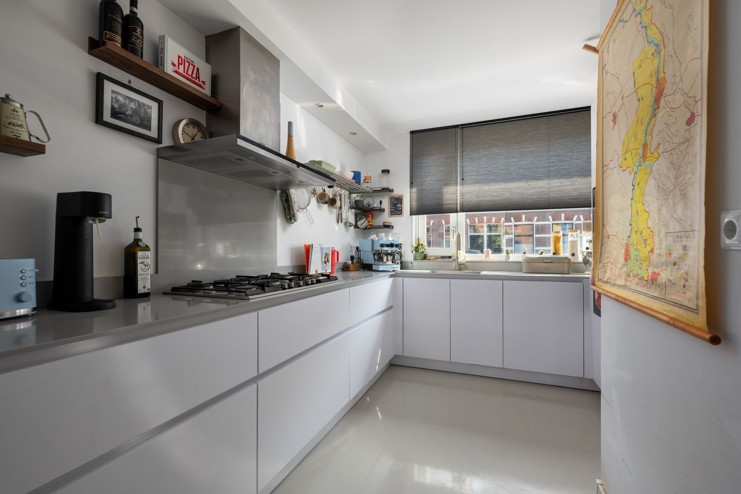 Photo 14 of Noordeinde 19