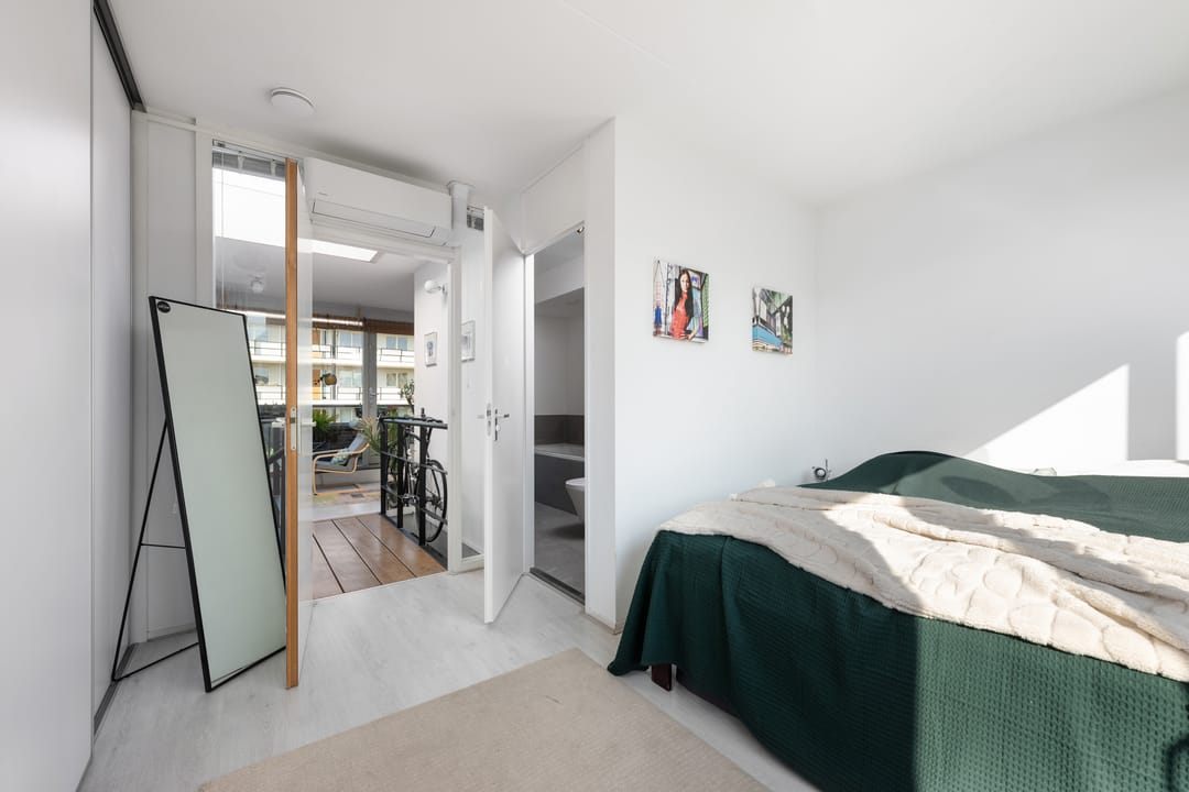 Photo 26 of Noordeinde 19