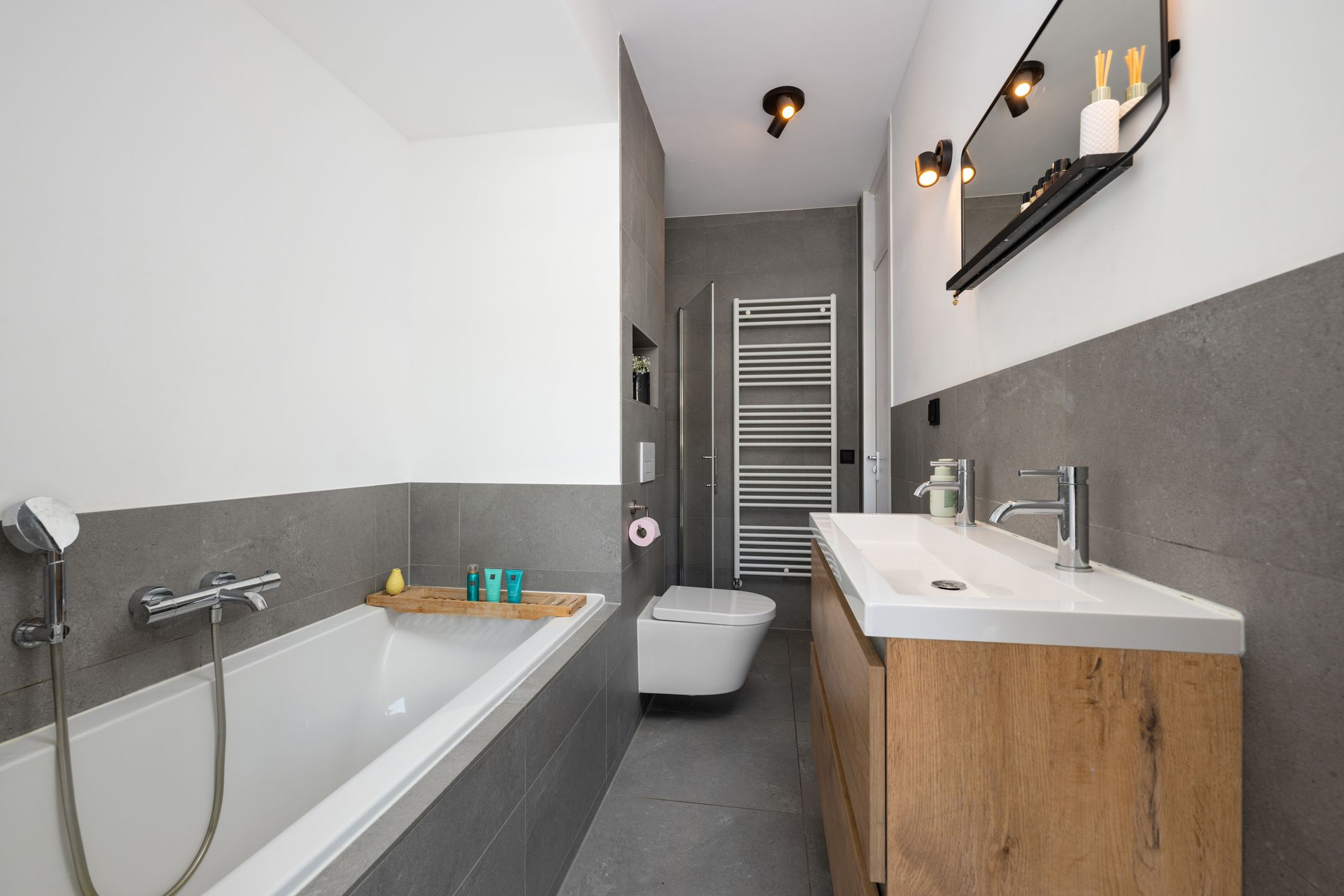 Photo 27 of Noordeinde 19