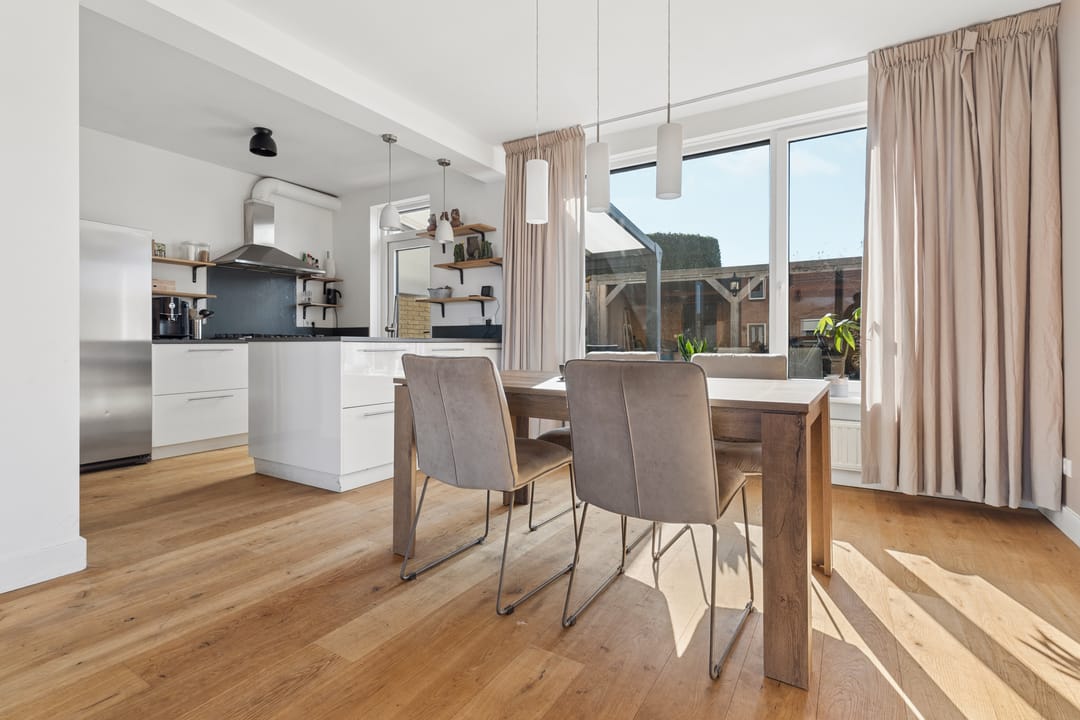 Photo 7 of Willem-Alexanderstraat 11