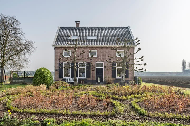 Photo 4 of Achterstraat 24