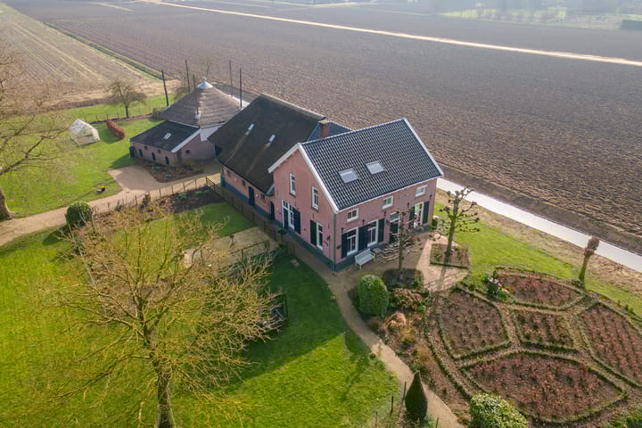 Photo 3 of Achterstraat 24