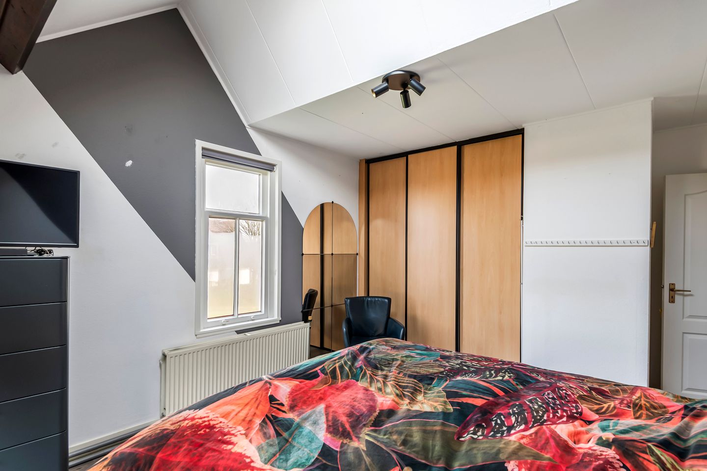 Statige T-boerderij op een royaal perceel van bijna 3.000 m² — 53